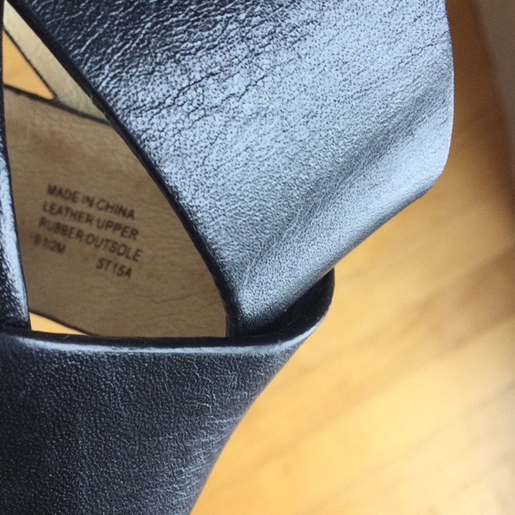 EUC Michael Kors 8.5 Black/ Silver High Heel Sandals Stilletos - Picture 15 of 16